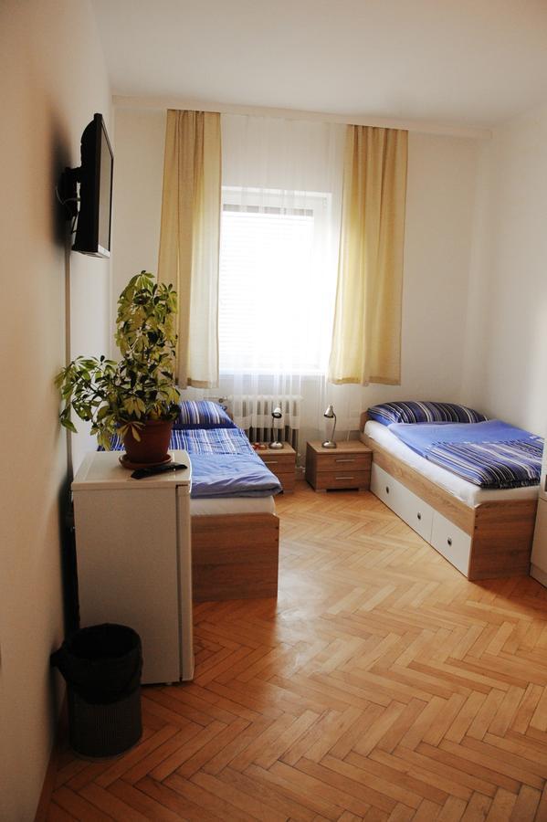 Montagehotel Bed & Steel Linz Zewnętrze zdjęcie