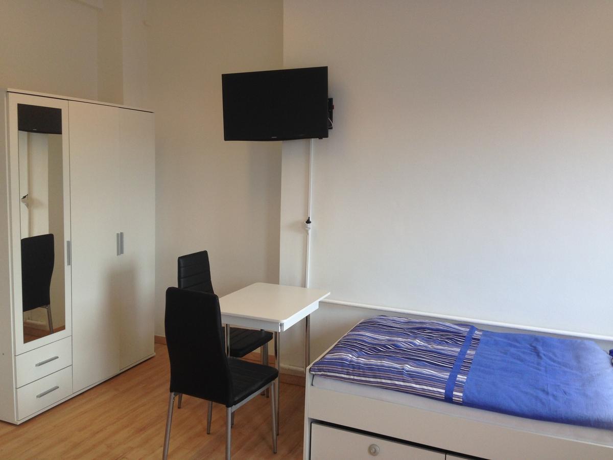 Montagehotel Bed & Steel Linz Zewnętrze zdjęcie