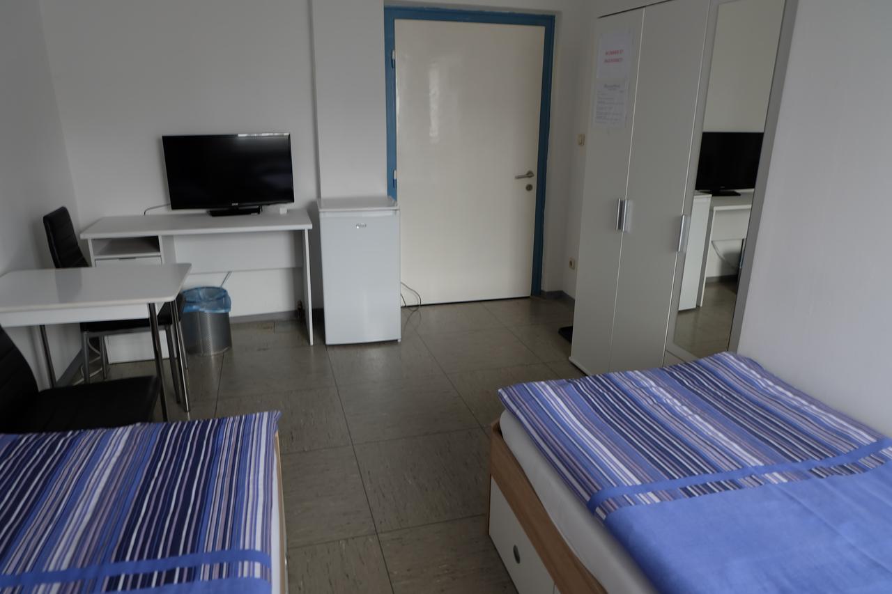 Montagehotel Bed & Steel Linz Zewnętrze zdjęcie