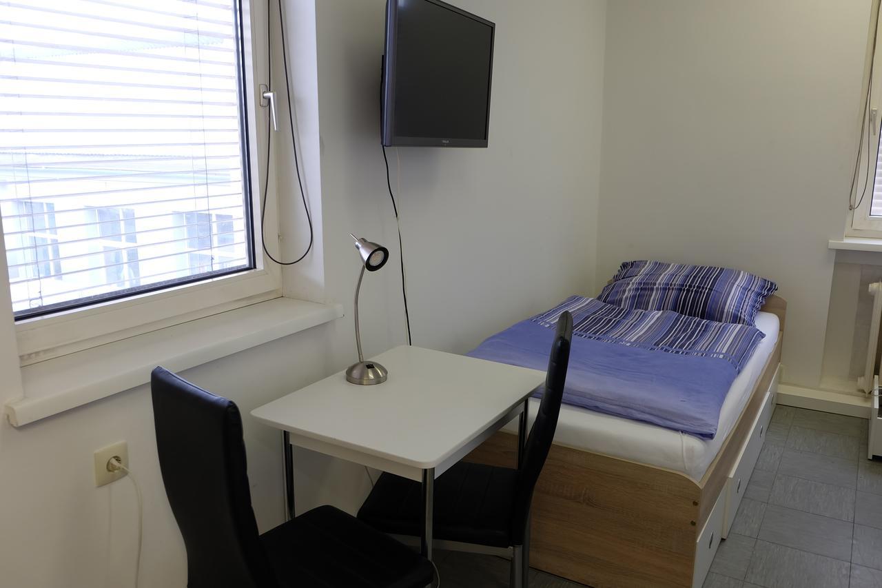 Montagehotel Bed & Steel Linz Zewnętrze zdjęcie
