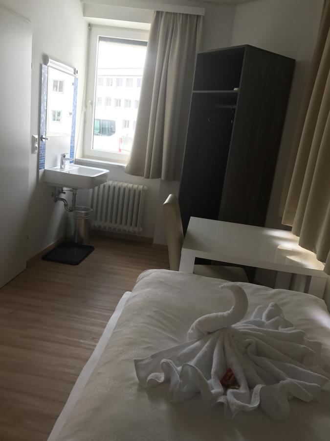 Montagehotel Bed & Steel Linz Zewnętrze zdjęcie