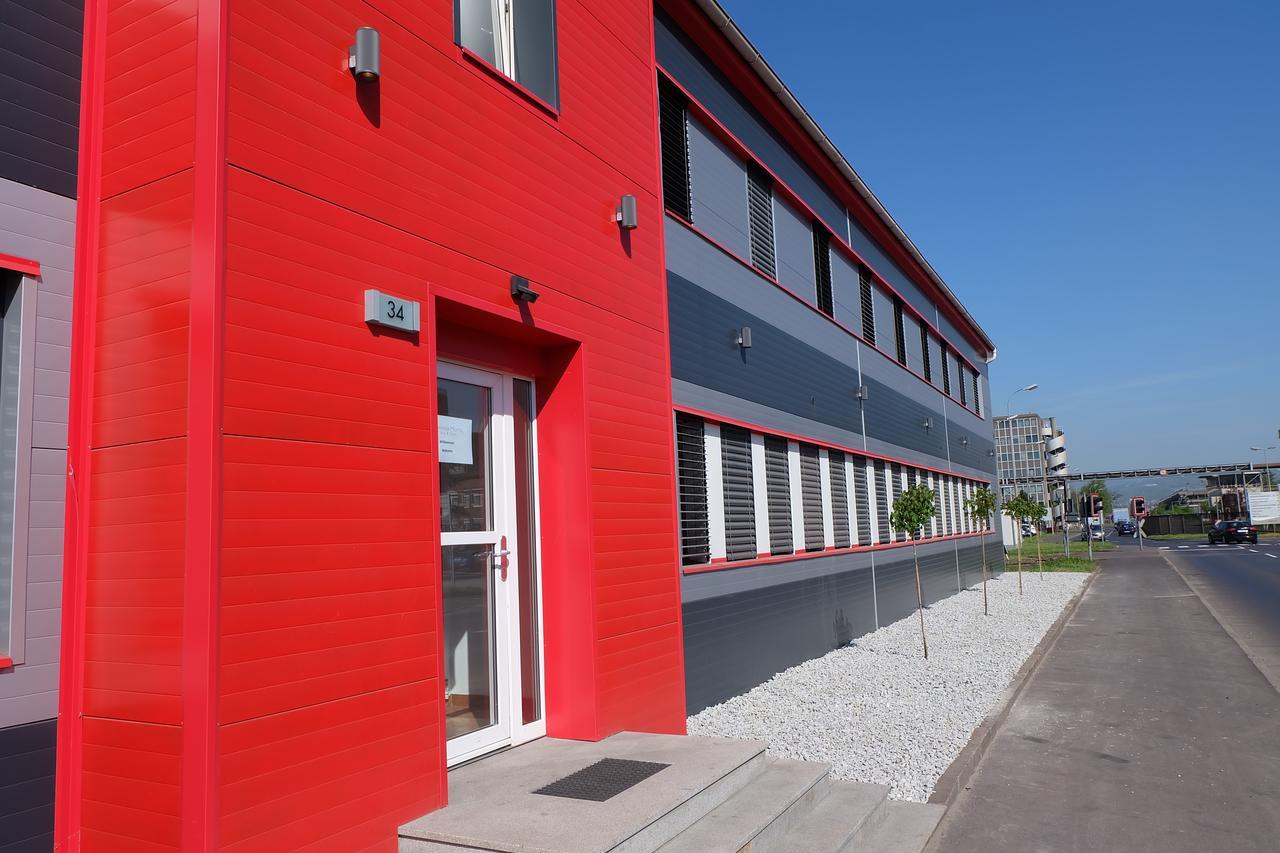 Montagehotel Bed & Steel Linz Zewnętrze zdjęcie